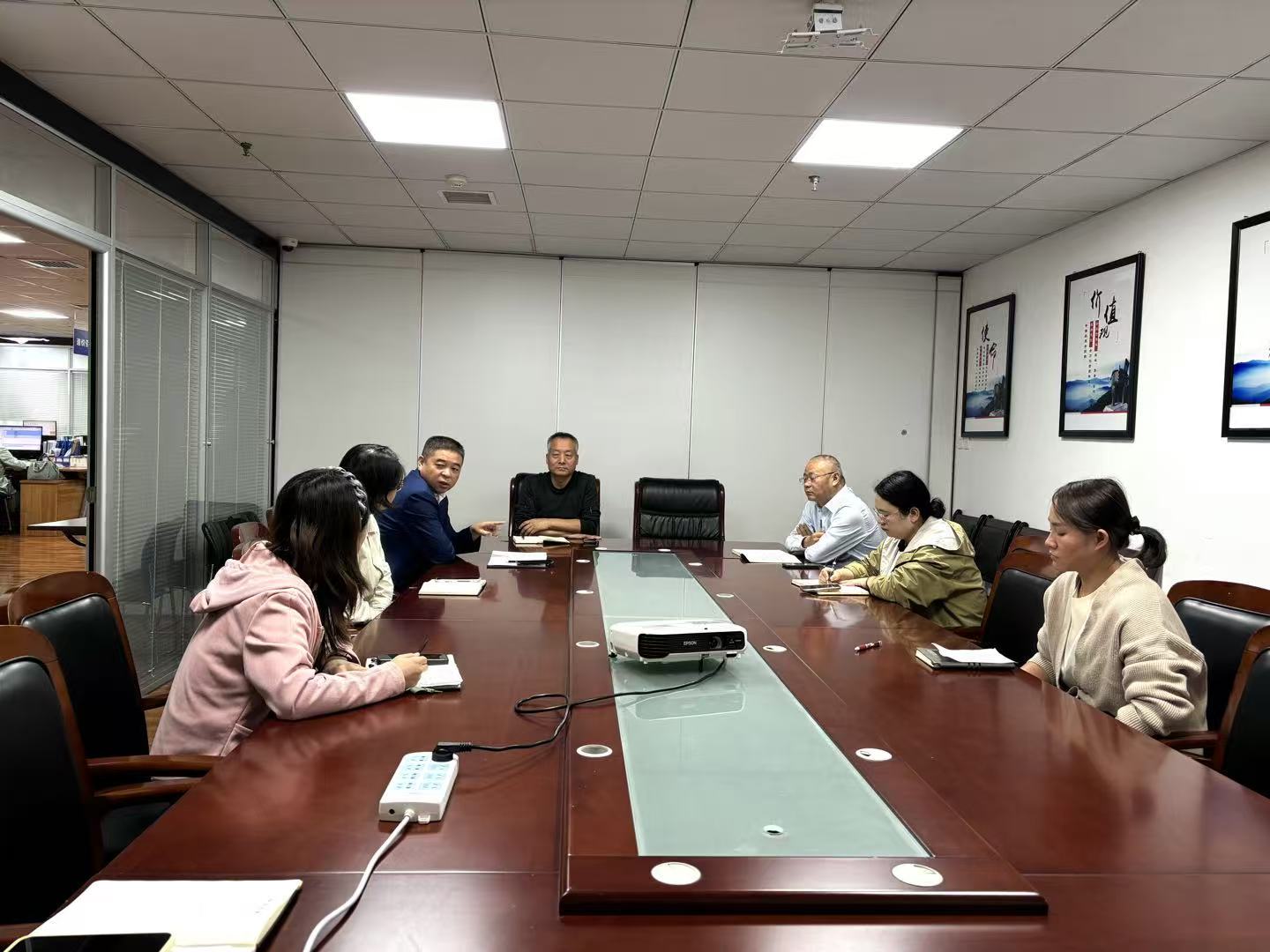 1760342349923611.jpg 9884d27343b24b23a5b02aff54b1f9a5.jpg